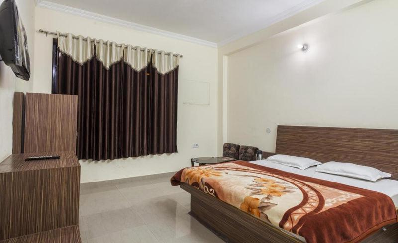Hotel Devi Mahal Katra  Ngoại thất bức ảnh