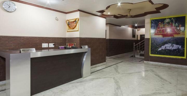 Hotel Devi Mahal Katra  Ngoại thất bức ảnh